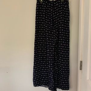 Francesca’s Tie Front Flowy Pants